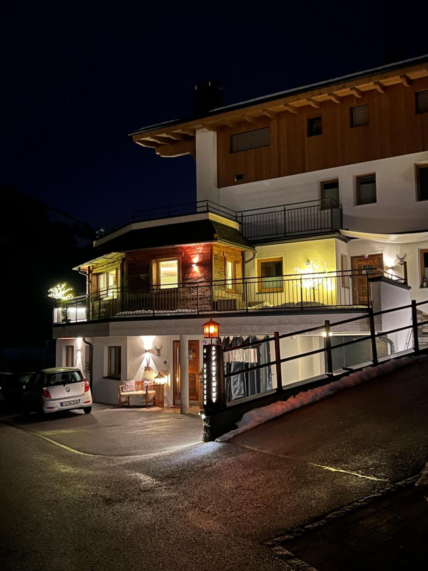 Tirol Chalet Brixen 布利克森塔勒 外观 照片